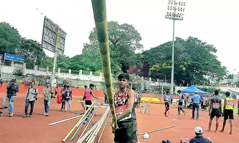 ഈ പച്ചമുള താങ്ങില്ല, നിയാസിന്റെ നൊമ്പരം