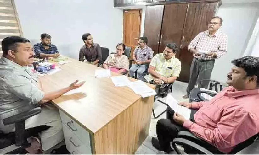 മേലാറ്റൂർ-പുലാമന്തോൾ പാത: കരാർ റദ്ദാക്കുന്ന കാര്യം മന്ത്രിയുടെ പരിഗണനക്ക് മേലാറ്റൂർ-പുലാമന്തോൾ പാത: കരാർ റദ്ദാക്കുന്ന കാര്യം മന്ത്രിയുടെ പരിഗണനക്ക്