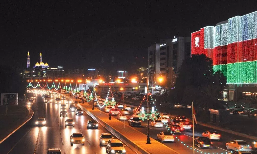 അവധി അവസാനിച്ചു; ഒമാനിൽ ജനജീവിതം സാധാരണഗതിയിലേക്ക് അവധി അവസാനിച്ചു; ഒമാനിൽ ജനജീവിതം സാധാരണഗതിയിലേക്ക്