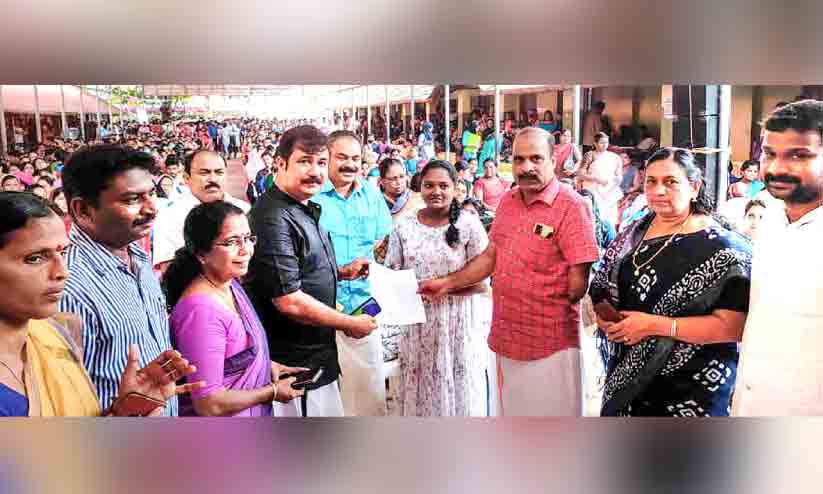 665 പേർക്ക് തൊഴിൽ നൽകി ആലപ്പുഴ ജില്ല പഞ്ചായത്ത് ജോബ് ഫെയർ 665 പേർക്ക് തൊഴിൽ നൽകി ആലപ്പുഴ ജില്ല പഞ്ചായത്ത് ജോബ് ഫെയർ