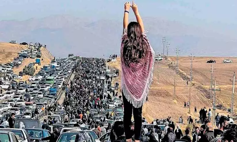 ഇറാൻ ധാർമിക പൊലീസ് പ്രവർത്തനം നിർത്തി ഇറാൻ ധാർമിക പൊലീസ് പ്രവർത്തനം നിർത്തി