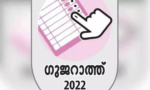 ഭരണവിരുദ്ധമോ തീവ്ര ഹിന്ദുത്വമോ ? ഗുജറാത്തിൽ അവസാന ഘട്ട പ്രചാരണം അവസാനിച്ചു
