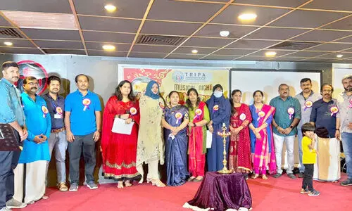 ബി​ച്ചു തി​രു​മ​ല ച​ര​മ വാ​ർ​ഷി​കം ആ​ച​രി​ച്ച് ട്രി​പ