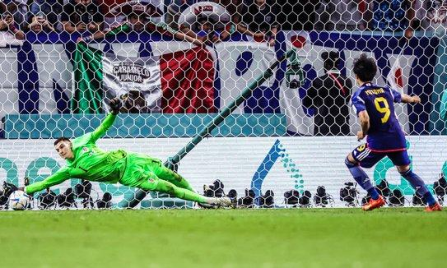 ഹീറോ നമ്പർ 1 ആയി ക്രോട്ട് ഗോളി ലിവാകോവിച്ച്; തടുത്തിട്ടത് മൂന്നു പെനാൽറ്റി