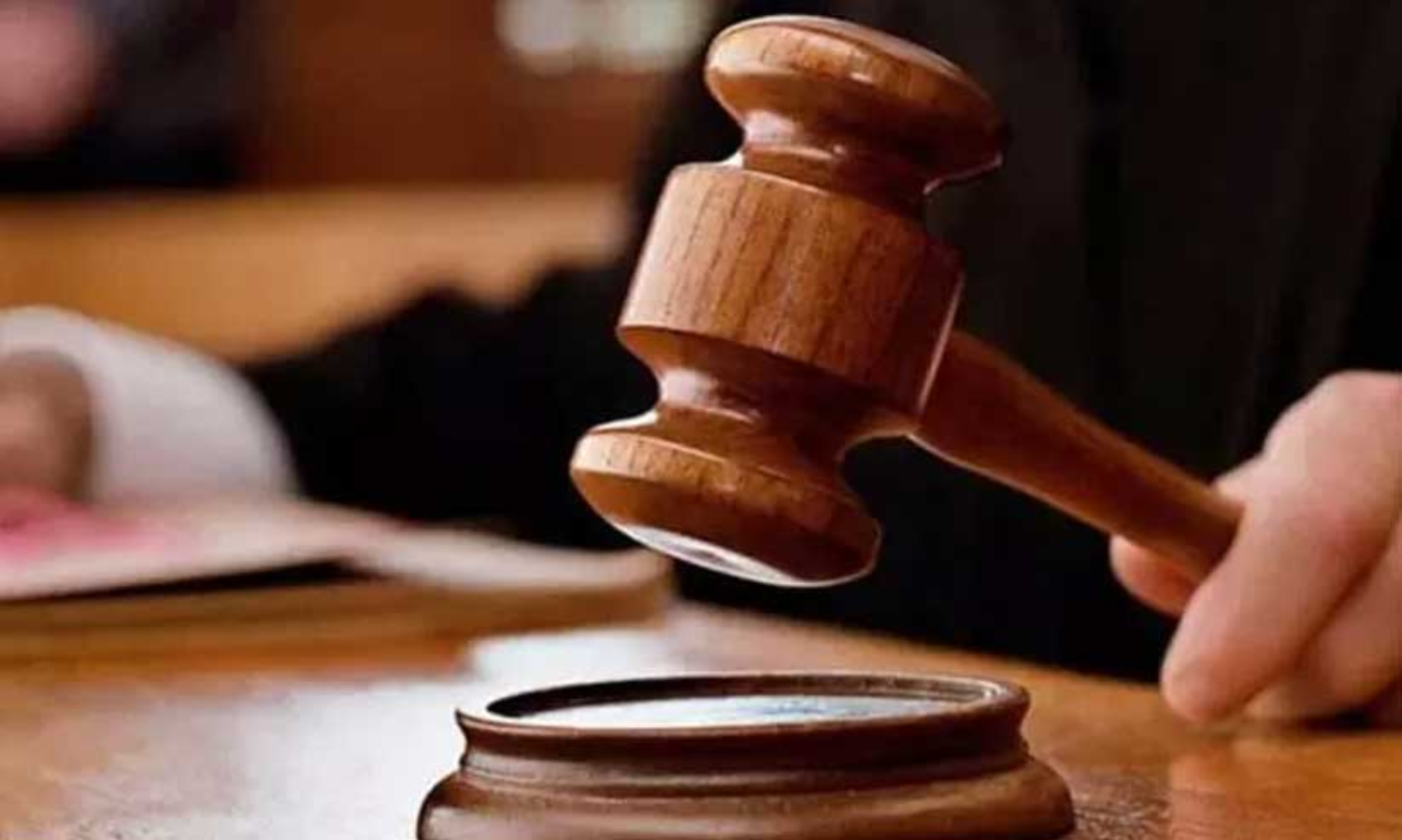 No Fundamental Right To Ply Auto Rickshaws In Cochin International Airport Premises Without Specific Permissions: High Court