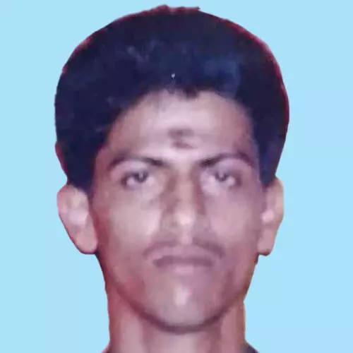 അ​യ​ൽ​വാ​സി പെ​ട്രോ​ൾ ഒ​ഴി​ച്ച് തീ ​കൊ​ളു​ത്തി​യ ആ​ൾ മ​രി​ച്ചു