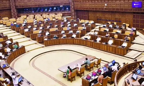 നിയമസഭയുടെ ഏഴാം സമ്മേളനത്തിന് തുടക്കം; വിലക്കയറ്റത്തിന് കാരണം കേന്ദ്രമെന്ന് ഭക്ഷ്യമന്ത്രി