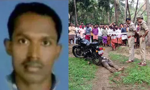 ഫോൺ വിളി വന്നപ്പോൾ വീട്ടിൽ നിന്നിറങ്ങിയ യുവാവിനെ പിന്നീട് കണ്ടത് ബൈക്കിനരികെ മരിച്ച നിലയിൽ