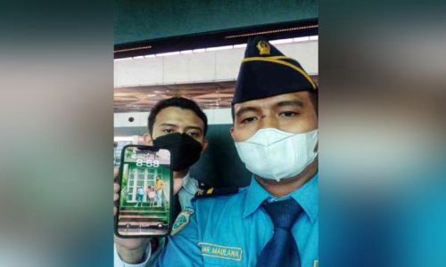 ജകാർത്തയിൽ നഷ്ടപ്പെട്ട ഐഫോൺ ഉടമസ്ഥന് തിരികെയെത്തിച്ച് വിമാനത്താവള ജീവനക്കാർ