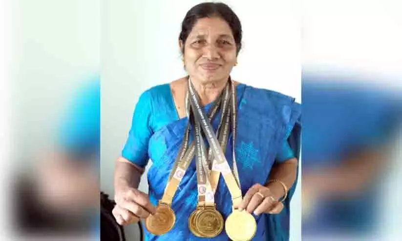 ട്രാക്കിൽ പ്രായത്തെ മറികടന്ന് സൂസി മാത്യു ട്രാക്കിൽ പ്രായത്തെ മറികടന്ന് സൂസി മാത്യു