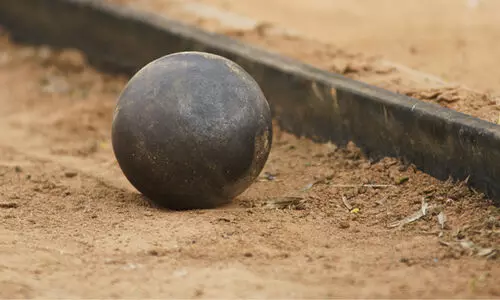 സഹപാഠി എറിഞ്ഞ ഷോട്ട്പുട്ട് തലയിൽ വീണ് വിദ്യാർഥി ഗുരുതരാവസ്ഥയിൽ