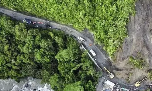 Colombia: Mudslide swallows bus on highway, 34 killed