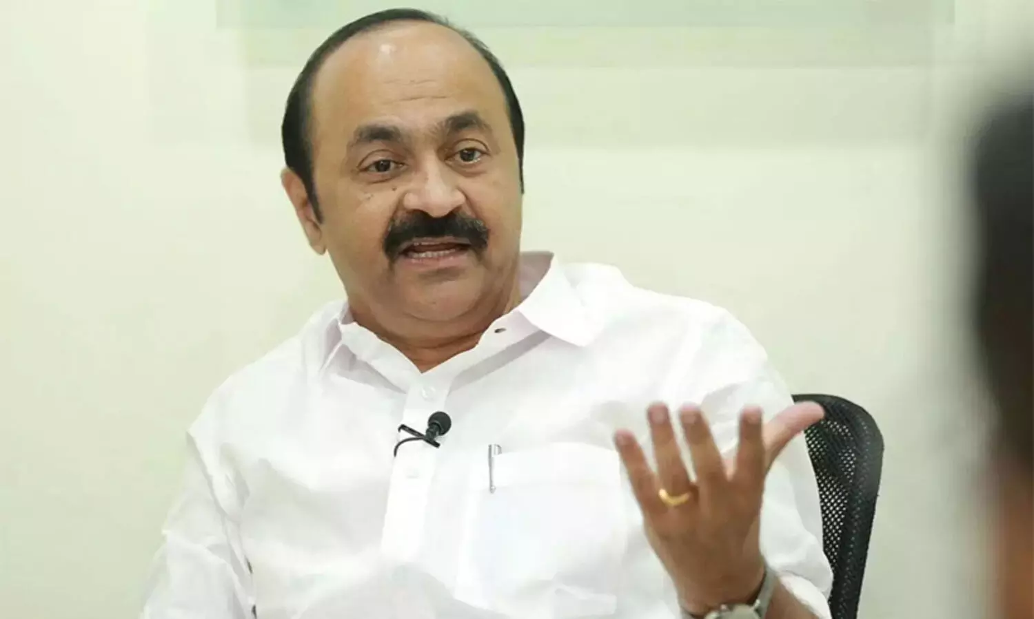 ഉദ്യോഗസ്ഥര്‍ക്ക് ശമ്പളം നല്‍കുന്നതല്ലാതെ എന്ത് വിപണി ഇടപെടലാണ് സപ്ലൈകോ നടത്തിയതെന്ന് വി.ഡി സതീശൻ