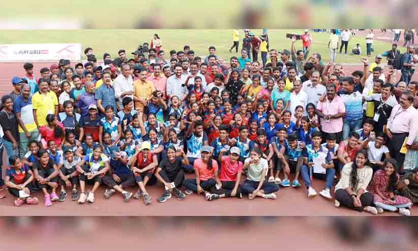 പാലക്കാടിന് വീണ്ടും കിരീടം; അട്ടിമറിച്ച് ഐഡിയൽ ഇ.എച്ച്.എസ്.എസ് പാലക്കാടിന് വീണ്ടും കിരീടം; അട്ടിമറിച്ച് ഐഡിയൽ ഇ.എച്ച്.എസ്.എസ്