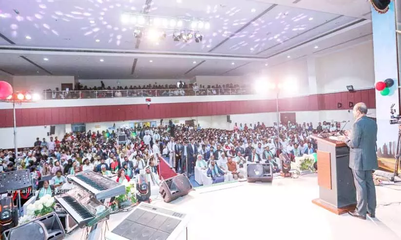 യു.എ.ഇയുടെ മാനവിക സന്ദേശം അതിമഹത്തരം -എം.എ. യൂസുഫലി യു.എ.ഇയുടെ മാനവിക സന്ദേശം അതിമഹത്തരം -എം.എ. യൂസുഫലി