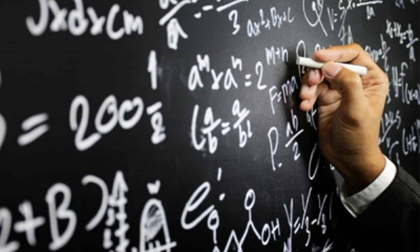 യു.പിയിൽ അധ്യാപിക ട്രാൻസ്ജെൻഡർ ആണെന്നറിഞ്ഞപ്പോൾ രാജിവെക്കാൻ സ്കൂൾ അധികൃതർ നിർബന്ധിച്ചതായി പരാതി യു.പിയിൽ അധ്യാപിക ട്രാൻസ്ജെൻഡർ ആണെന്നറിഞ്ഞപ്പോൾ രാജിവെക്കാൻ സ്കൂൾ അധികൃതർ നിർബന്ധിച്ചതായി പരാതി