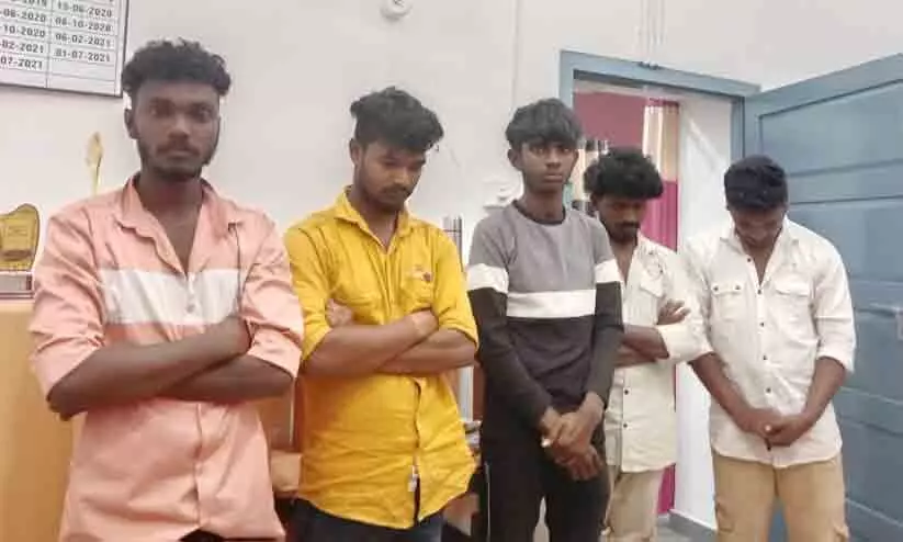 five arrested in munnar