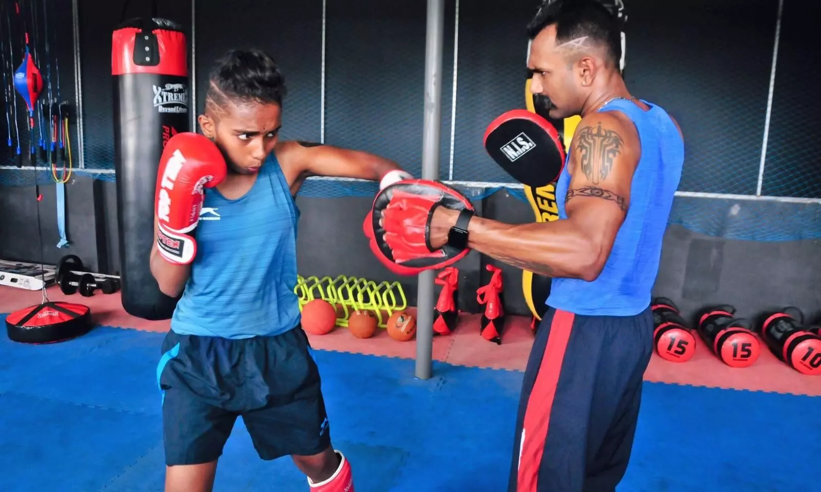 കിക്ക് ബോക്സിങ് ചാമ്പ്യൻഷിപ്പിൽ പങ്കെടുക്കാൻ യാത്രാ ചെലവ് കണ്ടെത്താനാകാതെ താരം