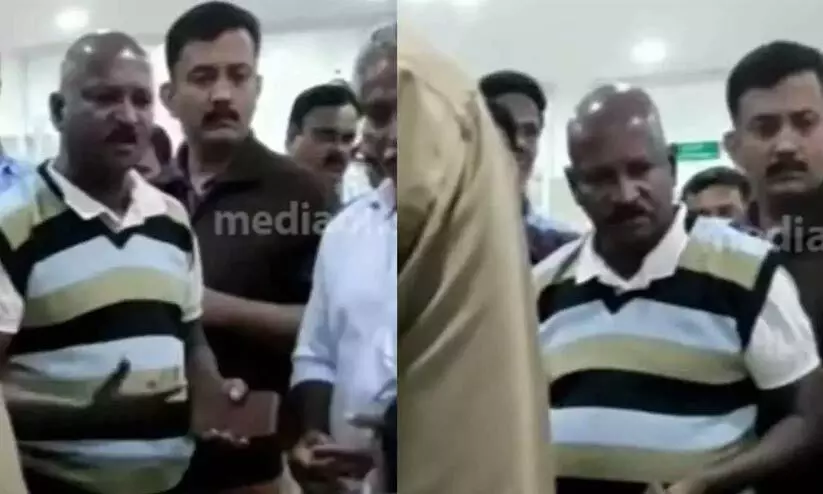 കോഴിക്കോട് വിജിലൻസ് എസ്.പി പ്രിൻസ് എബ്രഹാം കോഴിക്കോട് വിജിലൻസ് എസ്.പി പ്രിൻസ് എബ്രഹാം