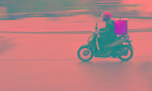 Kuwait delivery company licenses