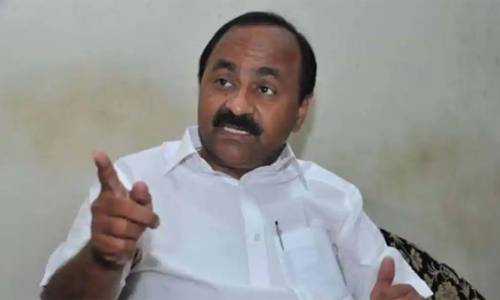 പിന്‍വാതില്‍ നിയമനങ്ങള്‍ക്കെതിരായ സമരങ്ങളെ പൊലീസ് ക്രൂരമായി അടിച്ചമര്‍ത്തുകയാണെന്ന് വി.ഡി സതീശൻ