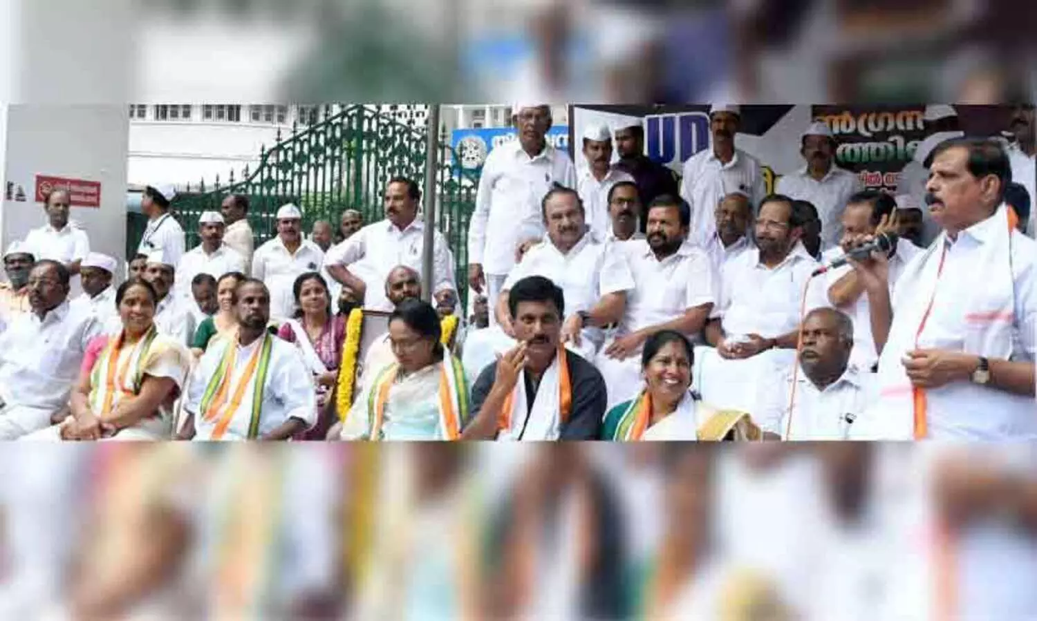 നി​യ​മ​ന​ക്ക​ത്ത്​ വി​വാ​ദ​ത്തി​ൽ യു.​ഡി.​എ​ഫ്​ സ​മ​രം 34ാം ദി​വ​സ​ത്തി​ലേ​ക്ക്​