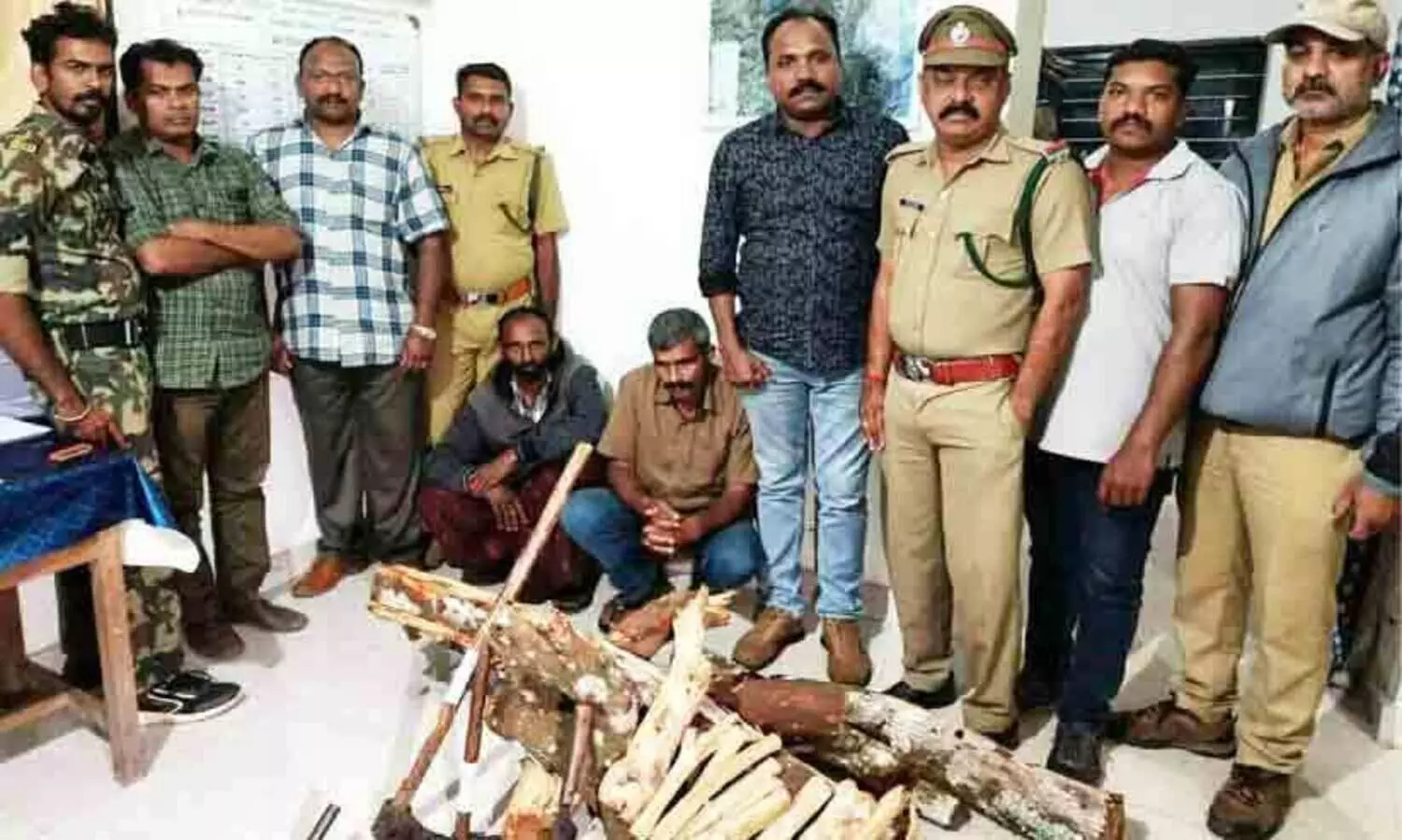 ചന്ദനം വെട്ടിക്കടത്താൻ ശ്രമം; രണ്ടുപേർ അറസ്റ്റിൽ