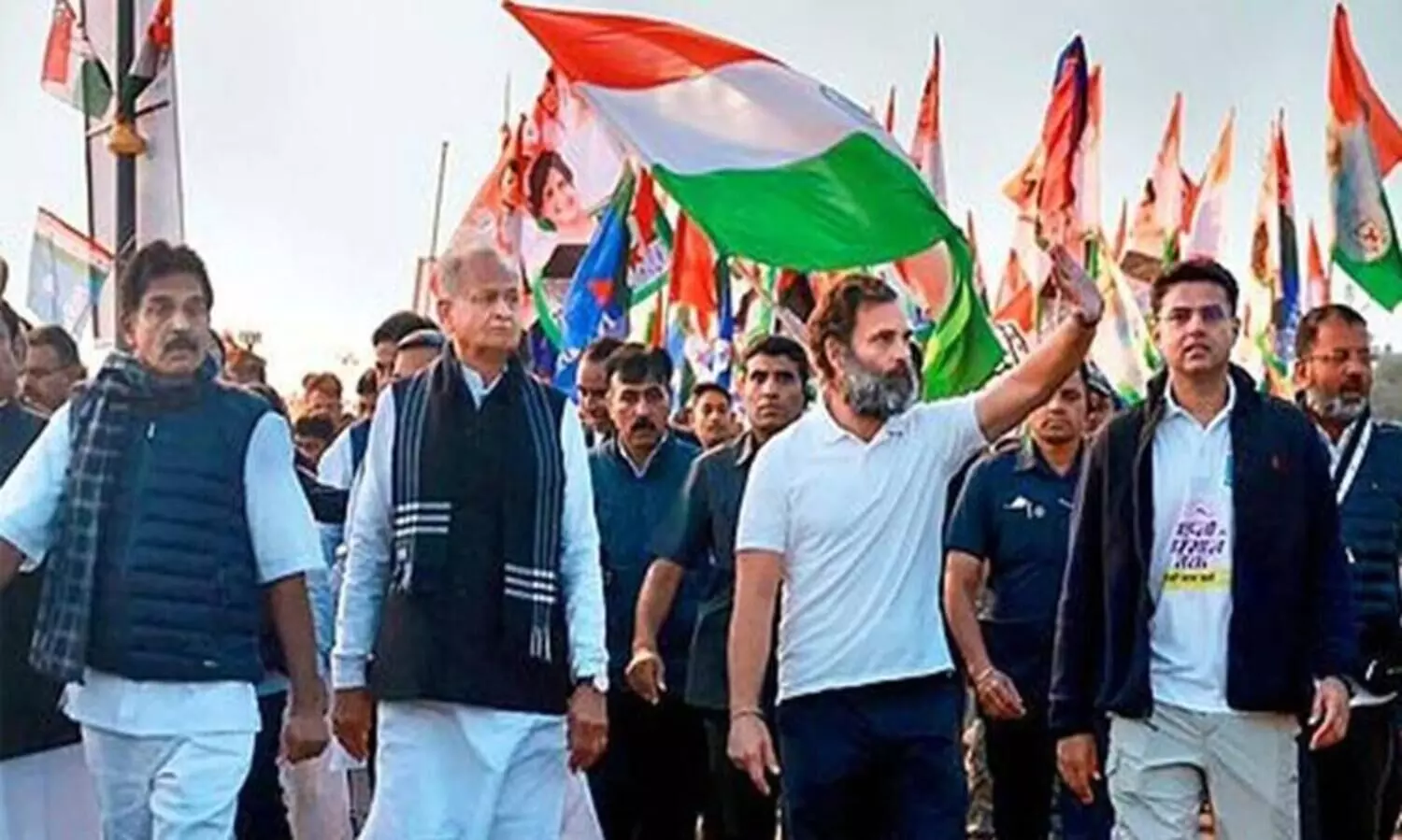 രാഹുൽ ഹിന്ദു വിരുദ്ധ പ്രവര്‍ത്തനം നടത്തുന്നു; ഭാരത് ജോഡോ യാത്രക്കിടെ യുവാവ് തീകൊളുത്തി ആത്മഹത്യക്ക് ശ്രമിച്ചെന്ന് ബി.ജെ.പി