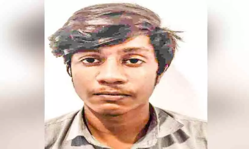 പ്രായപൂര്ത്തിയാകാത്ത പെണ്കുട്ടിയെ പീഡിപ്പിച്ചയാൾ പിടിയില് പ്രായപൂര്ത്തിയാകാത്ത പെണ്കുട്ടിയെ പീഡിപ്പിച്ചയാൾ പിടിയില്