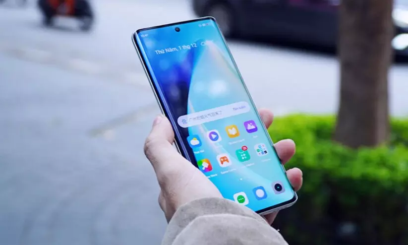 ബജറ്റ് ഫോണിൽ കർവ്ഡ് ഡിസ്പ്ലേ; റിയൽമി 10 പ്രോ സീരീസ് ഇന്ത്യയിൽ; വിലയും വിശേഷങ്ങളും അറിയാം