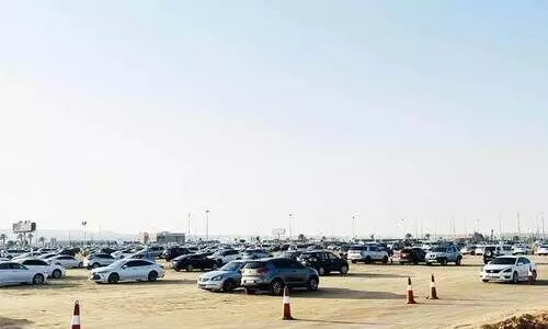 ഹ​യ്യാ കാ​ർ​ഡി​ല്ലാ​ത്ത​വ​രും ഖ​ത്ത​റി​ലേ​ക്ക്​ യു.​എ.​ഇ​യി​ൽ​നി​ന്ന്​ കാ​ണി​ക​ളൊ​ഴു​കും