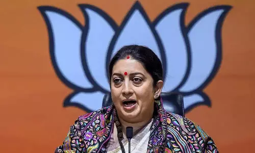 smrithi irani 098976