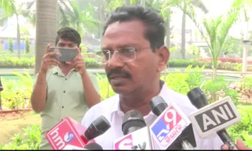 swimming pool manager