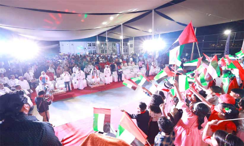 സ​ല്യൂ​ട്ട് യു.​എ.​ഇ പൊ​ന്നോ​ത്സ​വ്