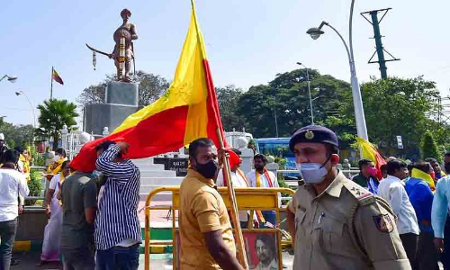 അതിർത്തിയിലെ സംഘർഷം: 382 ബസ് സർവിസ് റദ്ദാക്കിയതായി മഹാരാഷ്ട്ര