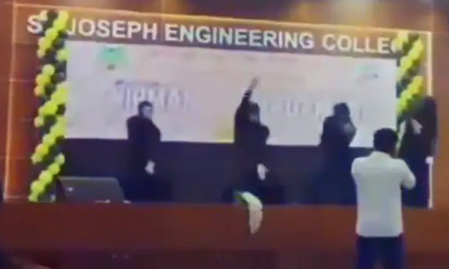 Dancing In Burqas Dancing In Burqas