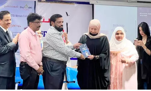 ക​ഥാ​സ​മാ​ഹാ​ര​ങ്ങ​ളു​ടെ പ്ര​കാ​ശ​നം