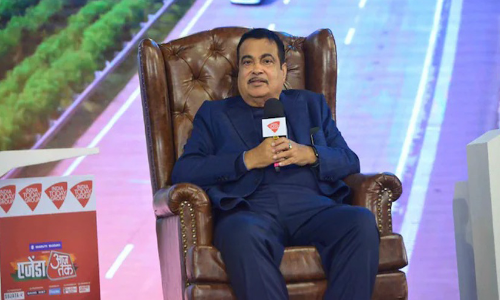 നാല് ഭാര്യമാർ പ്രകൃതിവിരുദ്ധം; രണ്ട് സിവിൽകോഡുള്ള ഏതെങ്കിലും മുസ്‍ലിം രാജ്യം ഉണ്ടോ -നിതിൻ ഗഡ്കരി