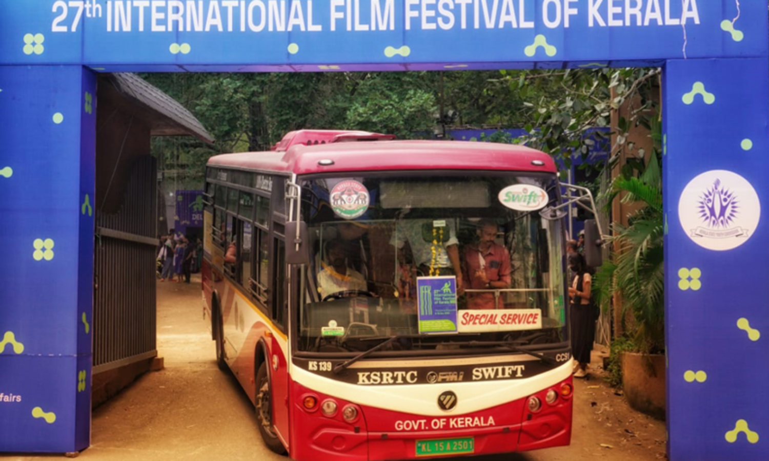 സിറ്റി സർക്കുലർ കീഴടക്കി ഡെലി​ഗേറ്റുകൾ