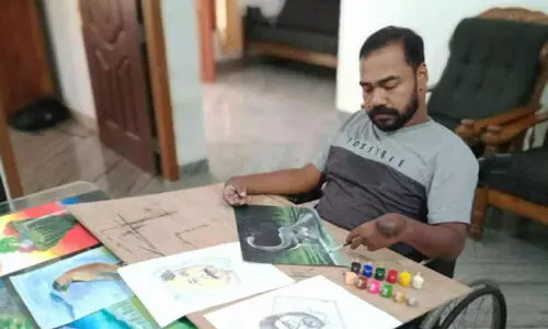 വീൽചെയറിൽ വിരിഞ്ഞത് നിറമാര്‍ന്ന ചിത്രങ്ങള്‍
