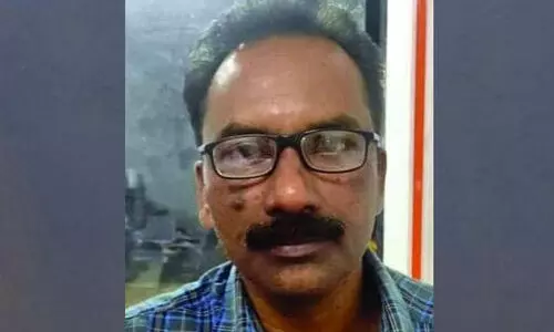 കെ.എസ്.ആർ.ടി.സി ബസിടിച്ച് മാധ്യമം ഏജൻറ് മരിച്ചു കെ.എസ്.ആർ.ടി.സി ബസിടിച്ച് മാധ്യമം ഏജൻറ് മരിച്ചു