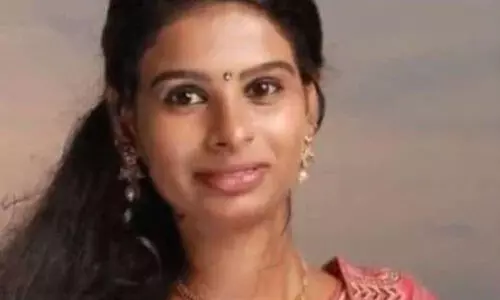 അമ്മയും കുഞ്ഞും മരിച്ച സംഭവം: ആരോഗ്യനില ബന്ധുക്കളെ അറിയിക്കാതിരുന്നത് വീഴ്ച