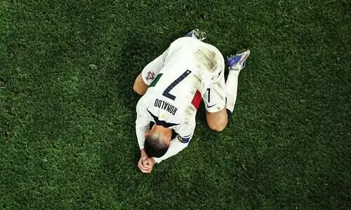 അഞ്ചു ലോകകപ്പ് കളിച്ചിട്ടും കിരീടമില്ലാതെ ക്രിസ്റ്റ്യാനോക്ക് കണ്ണീർ മടക്കം