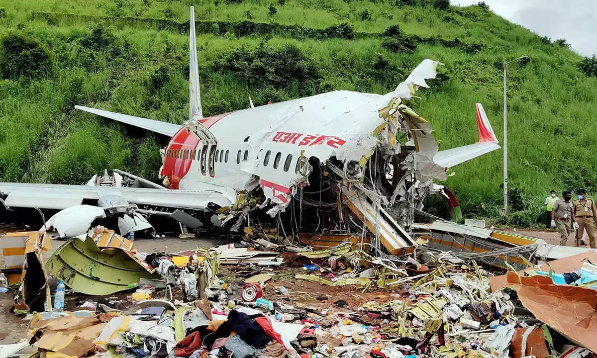 മംഗലാപുരം വിമാനദുരന്തം; എയർ ഇന്ത്യ ഒളിച്ചോടുന്നതായി ഇരകളുടെ ആശ്രിതർ