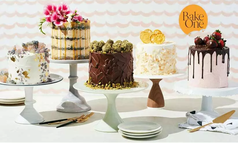 ക്രി​സ്മ​സ് കേ​ക്കു​ക​ൾ ഒ​രു​ങ്ങു​ന്നു; പു​തി​യ രു​ചി​യി​ലും രൂ​പ​ത്തി​ലും