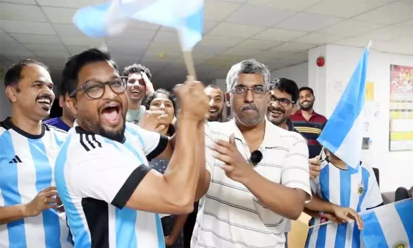 ലോകകപ്പ് ആവേശത്തിൽ ഒമാൻ കളി ജ്വരത്തിൽ പ്രവാസി മലയാളികളും ലോകകപ്പ് ആവേശത്തിൽ ഒമാൻ കളി ജ്വരത്തിൽ പ്രവാസി മലയാളികളും