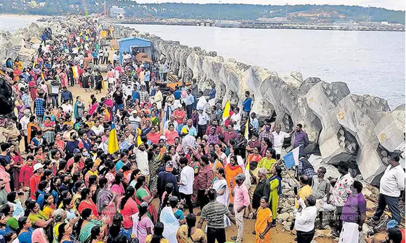 അദാനി തുറമുഖത്തിനെതിരെ സമരം തുടരുമെന്ന് പരിസ്ഥിതി സംഘടനകൾ