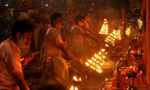 കർണാടക ക്ഷേത്രങ്ങളിലെ സലാം ആരതി ഇനി ആരതി നമസ്കാര