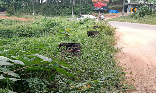 റോഡിന്​ സംരക്ഷണഭിത്തി ഇല്ല; അപകട സാധ്യതയേറി