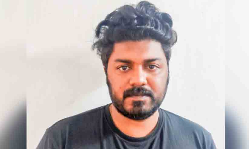 വാഹന വിൽപന നടത്തി കബളിപ്പിക്കാൻ ശ്രമിച്ചയാൾ പിടിയിൽ വാഹന വിൽപന നടത്തി കബളിപ്പിക്കാൻ ശ്രമിച്ചയാൾ പിടിയിൽ